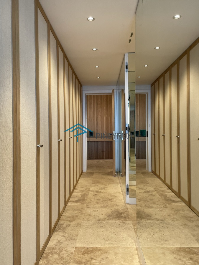 Apartamento ID.76 - APARTAMENTO EN VENTA EN EDIFICIO DELAMAR EXCELENTES VISTAS 4 DORMITORIOS
