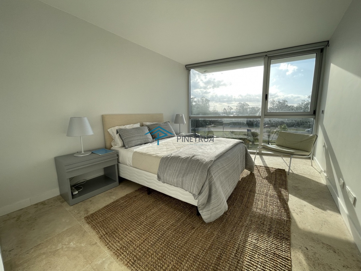 Apartamento ID.76 - APARTAMENTO EN VENTA EN EDIFICIO DELAMAR EXCELENTES VISTAS 4 DORMITORIOS