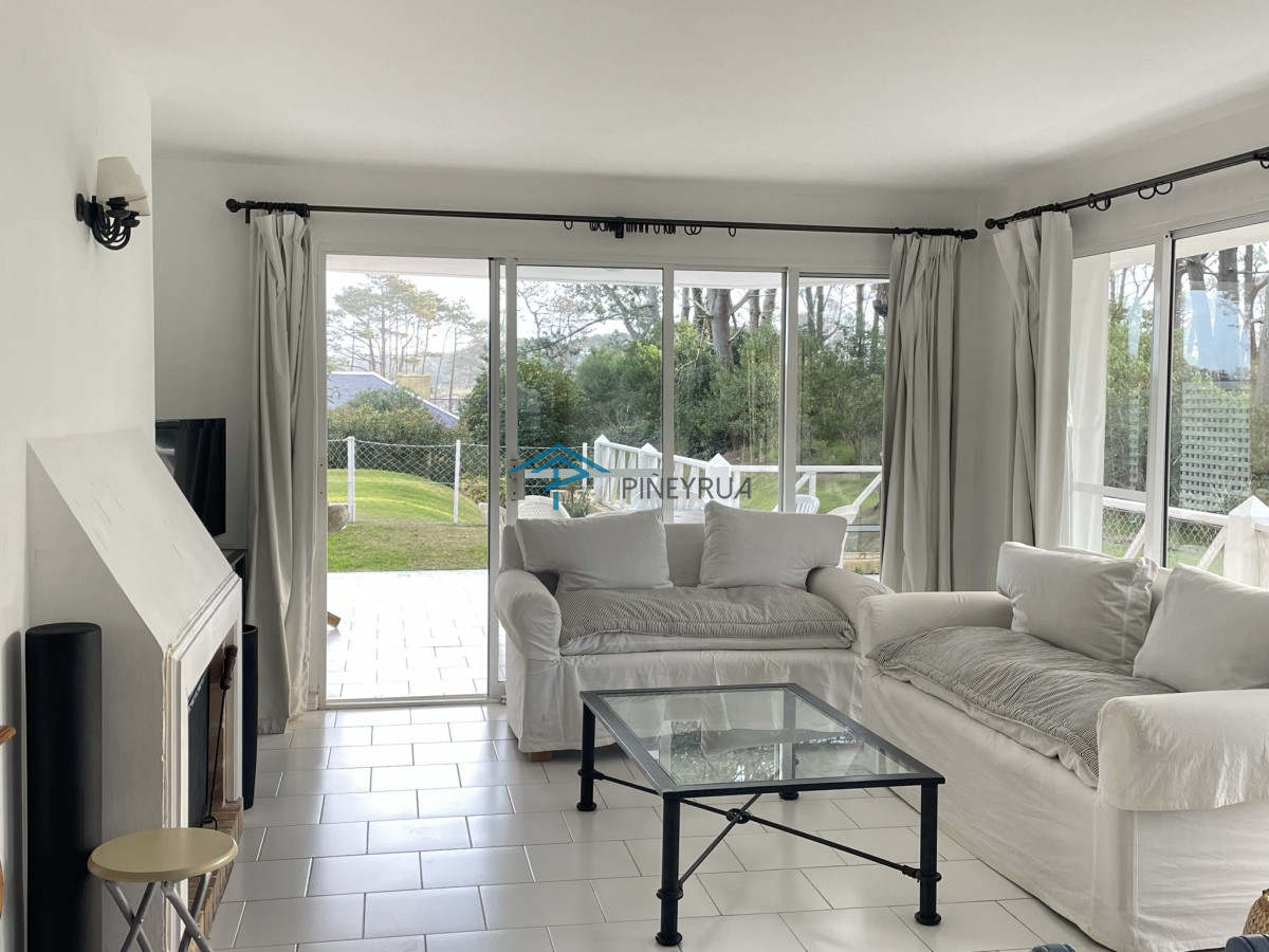 Apartamento ID.168 - APARTAMENTO EN VENTA EN EDIFICIO PINARES DE LA BARRA 3 DORMITORIOS