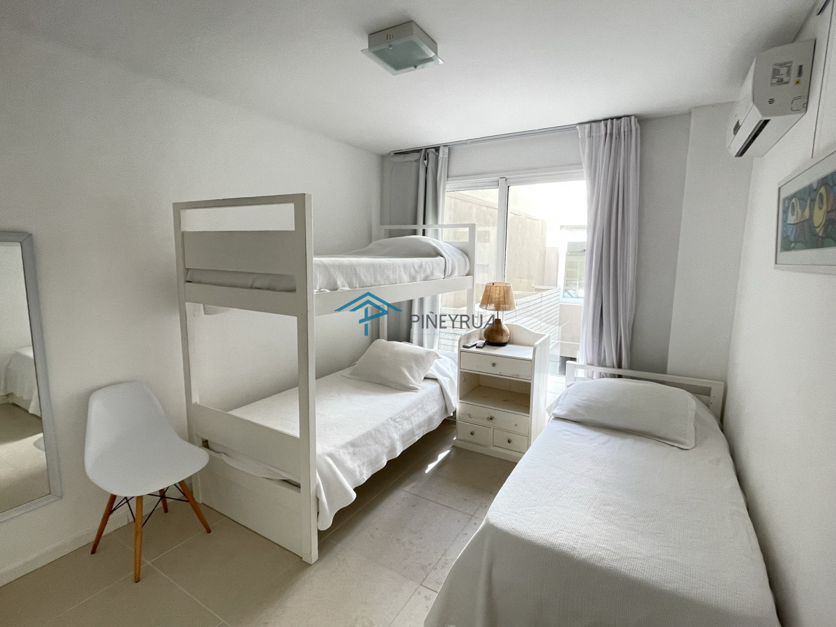 APARTAMENTO EN ALQUILER EN EDIFICIO BAHÍA DE MONTOYA 3 DORMITORIO