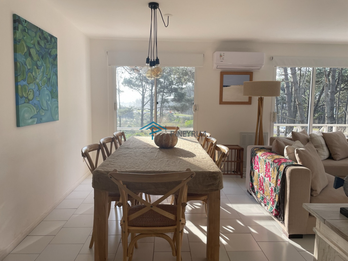 Apartamento ID.169 - APARTAMENTO EN VENTA SOBRE LA BRAVA, EDIFICIO PINARES DE LA BARRA 