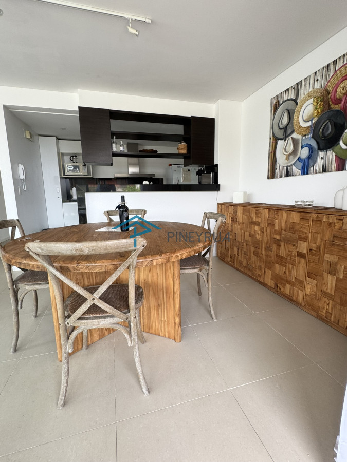 APARTAMENTO EN ALQUILER EN EDIFICIO BAHIA DE MONTOYA 3 DORMITORIOS