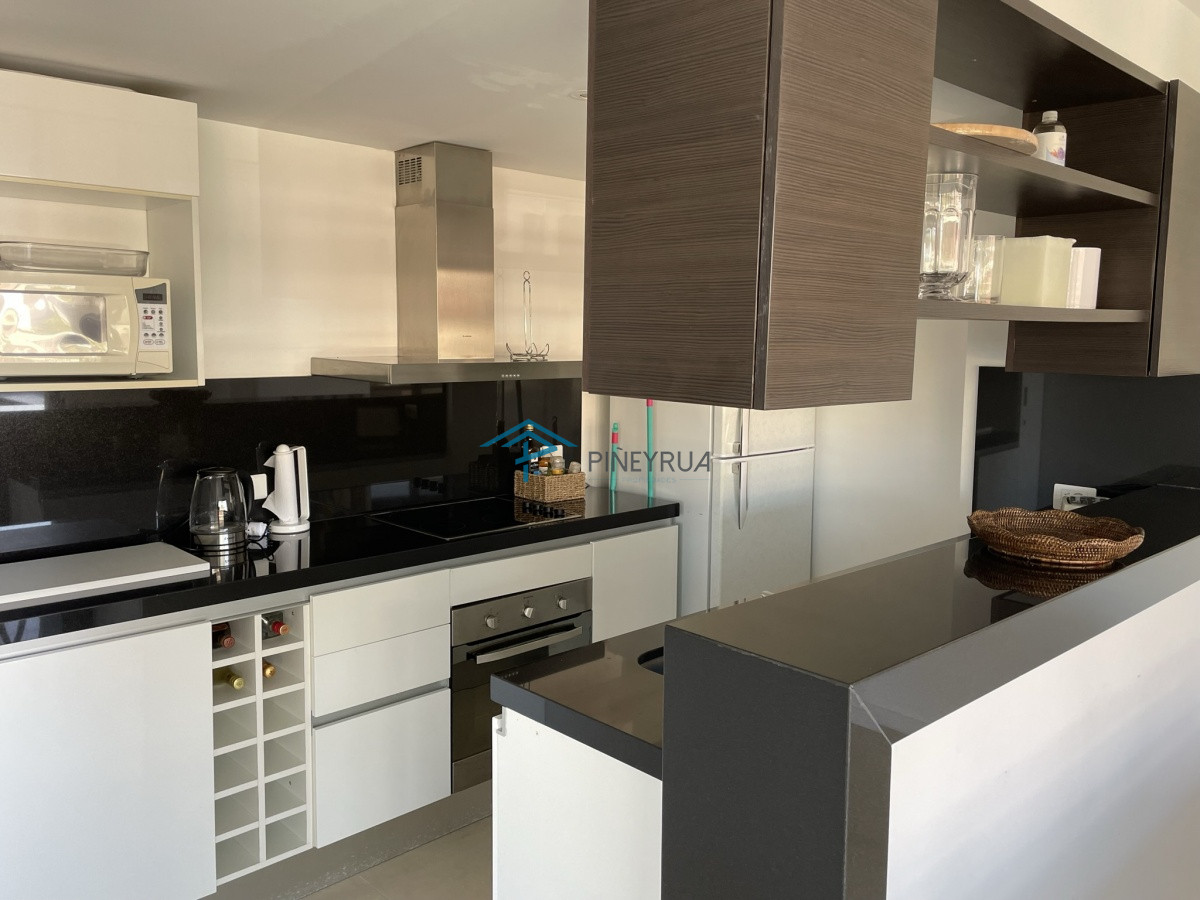 APARTAMENTO EN ALQUILER EN EDIFICIO BAHIA DE MONTOYA 3 DORMITORIOS