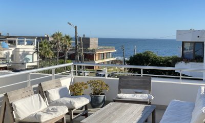 APARTAMENTO DE TRES DORMITORIOS EN LA BARRA MUY BIEN UBICADO