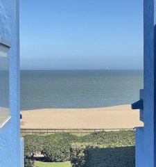 APARTAMENTO EN VENTA EN MANANTIALES A PASOS DE PLAYA BIKINI 2 DORM