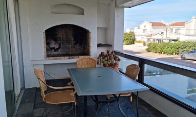 APARTAMENTO DE 3 DORMITORIOS EN VENTA A POCOS METROS DE PLAYA MONTOYA