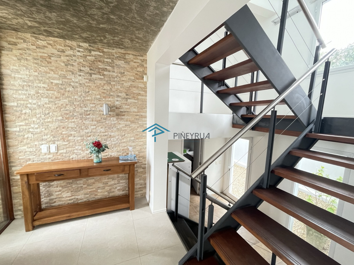 Casa ID.193 - EN VENTA EXCELENTE PROPIEDAD EN LA POSTA DEL CANGREJO 3 DORMITORIOS