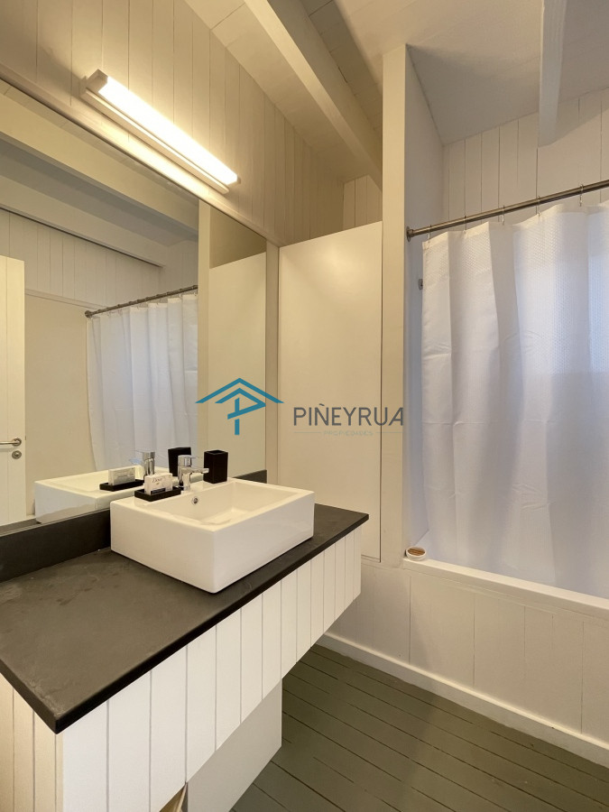 Casa ID.238 - EN VENTA, CASA A ESTRENAR EN BARRIO CERRADO EN JOSE IGNACIO 4 DORMITORIOS