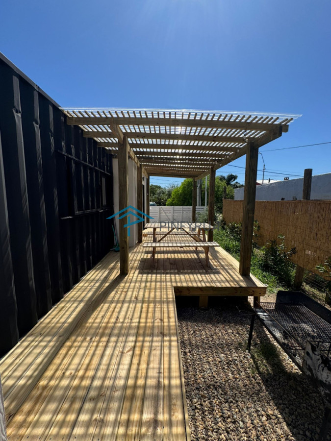 Apartamento a una cuadra del Mar Balneario Buenos Aires.