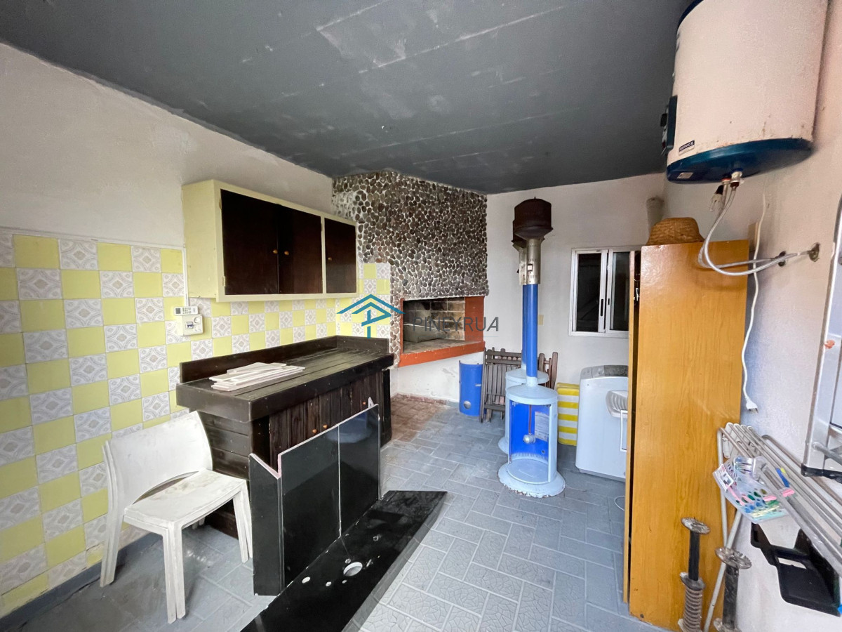 Casa ID.177 - EN VENTA, PROPIEDAD EN ALTOS DE PUNTA PIEDRAS 4 DORMITORIOS