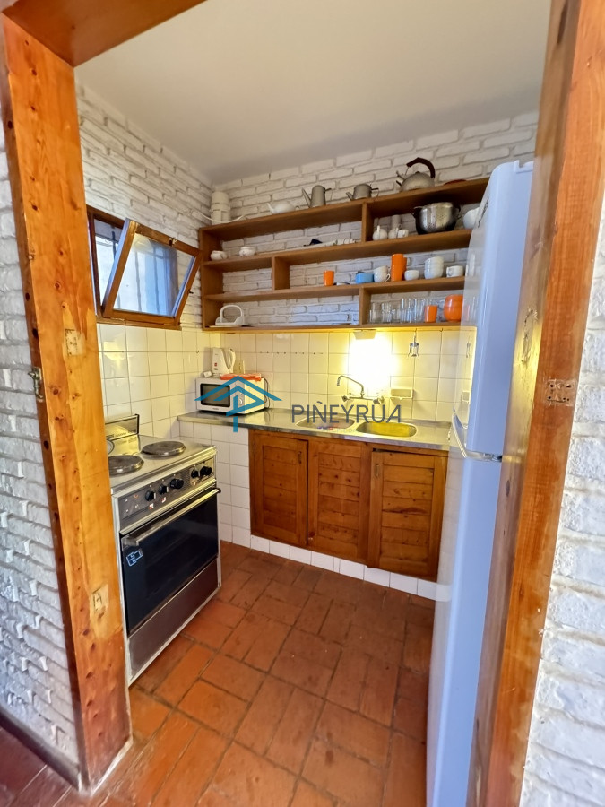 Casa ID.352 - Casa ubicada en La Barra a pasos del mar. 