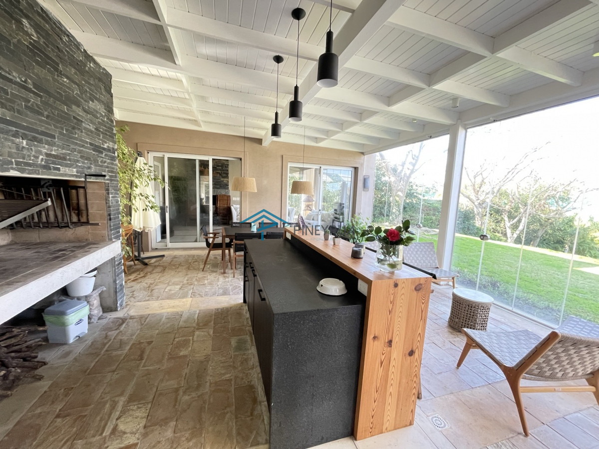 Casa ID.212 - ESPECTACULAR PROPIEDAD EN VENTA EN EL CLUB DE LA BARRA 