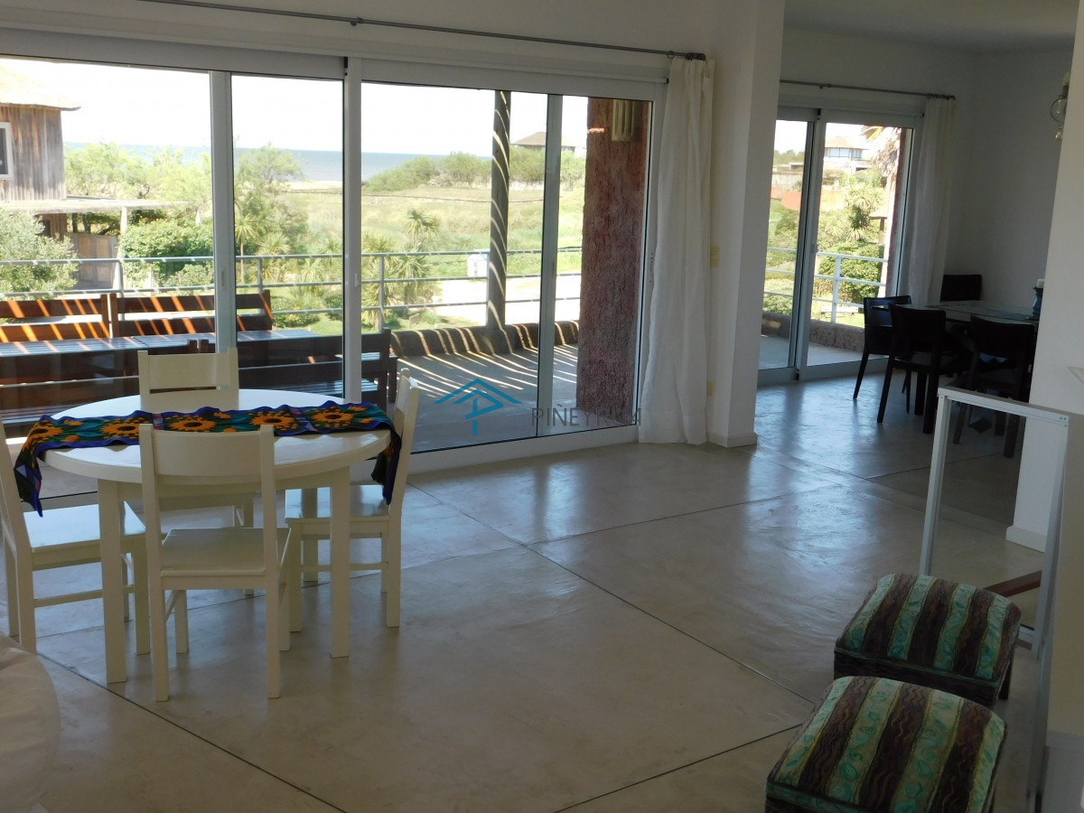 Casa ID.248 - CASA EN ALQUILER TEMPORARIO EN PUNTA PIEDRAS 5 DORMITORIOS