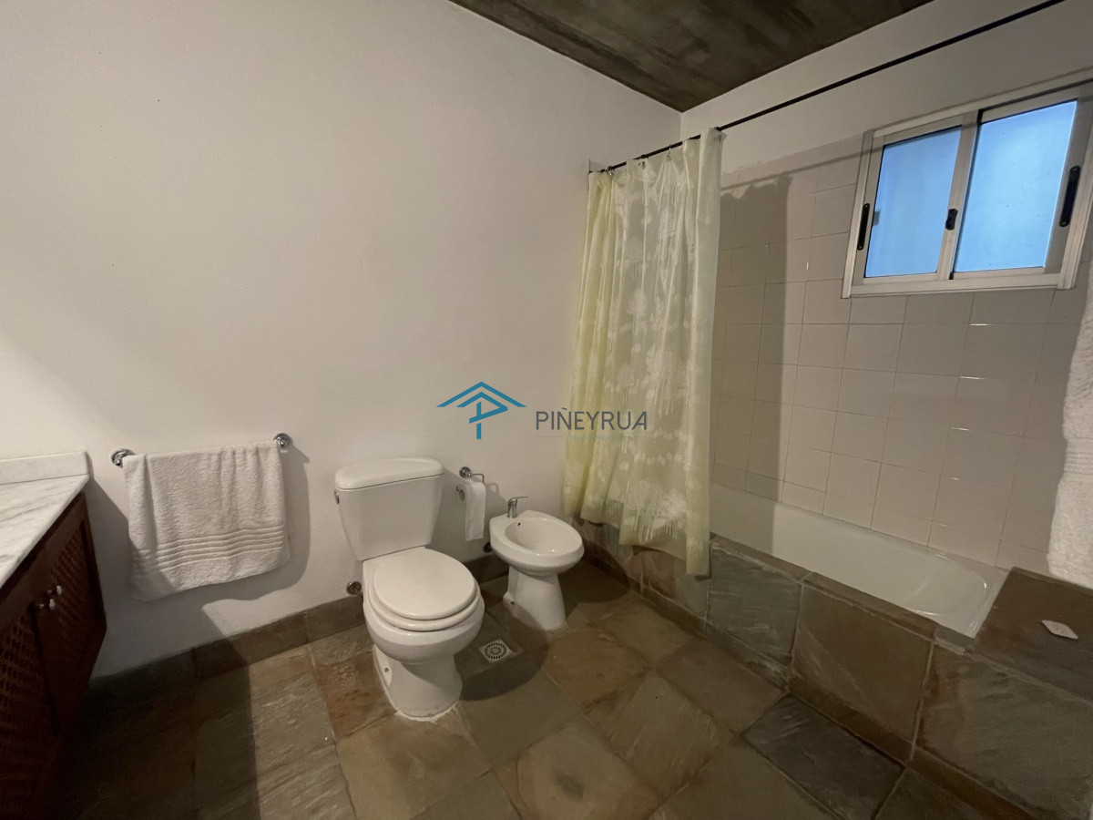 Casa ID.69 - CASA CON VISTA AL MAR EN VENTA EN EL CHORRO 4 DORMITORIOS