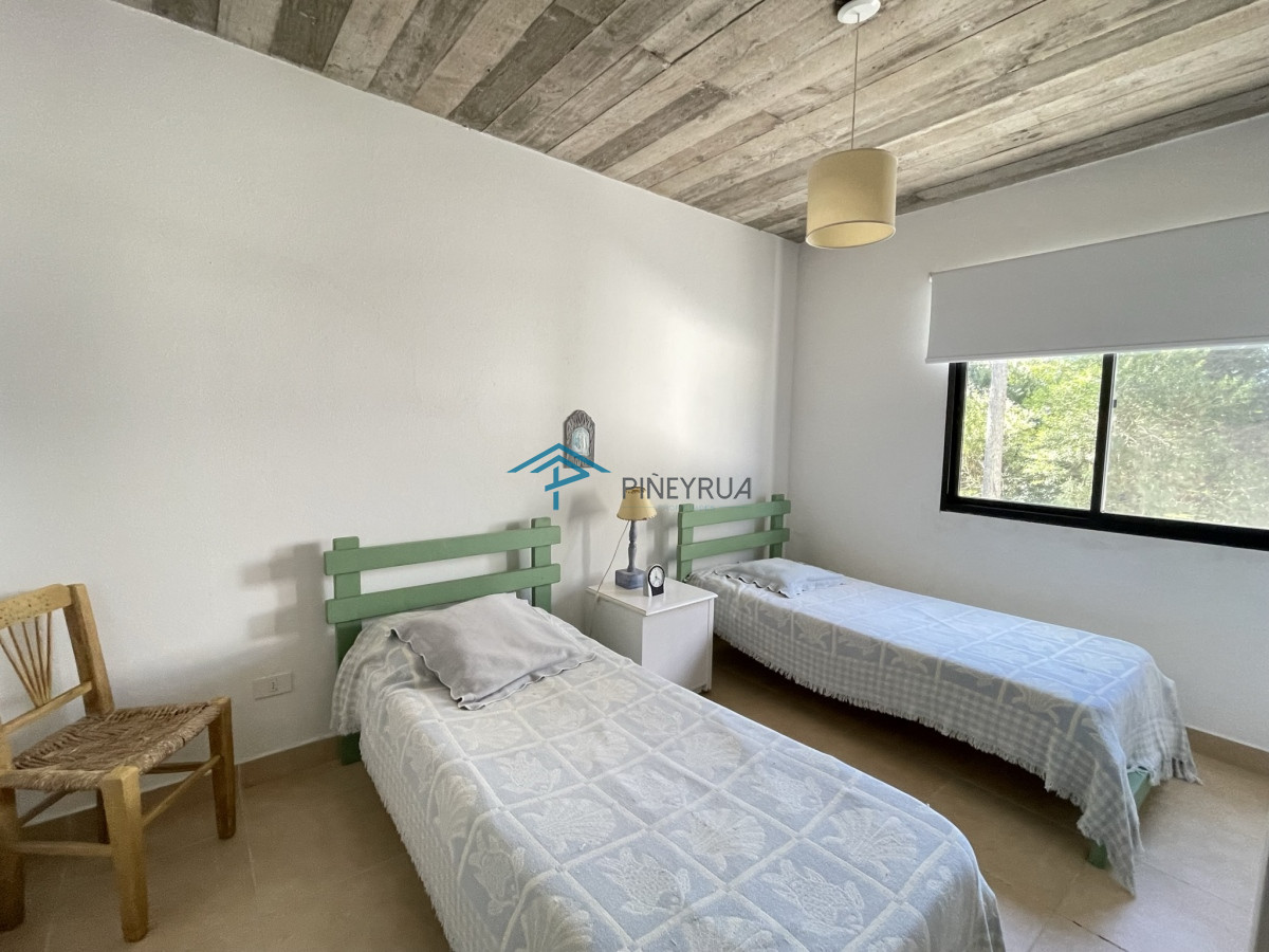 Casa ID.311 - CASA EN VENTA EN BARRIO CERRADO LAGUNA BLANCA 7 DOTMITORIOS