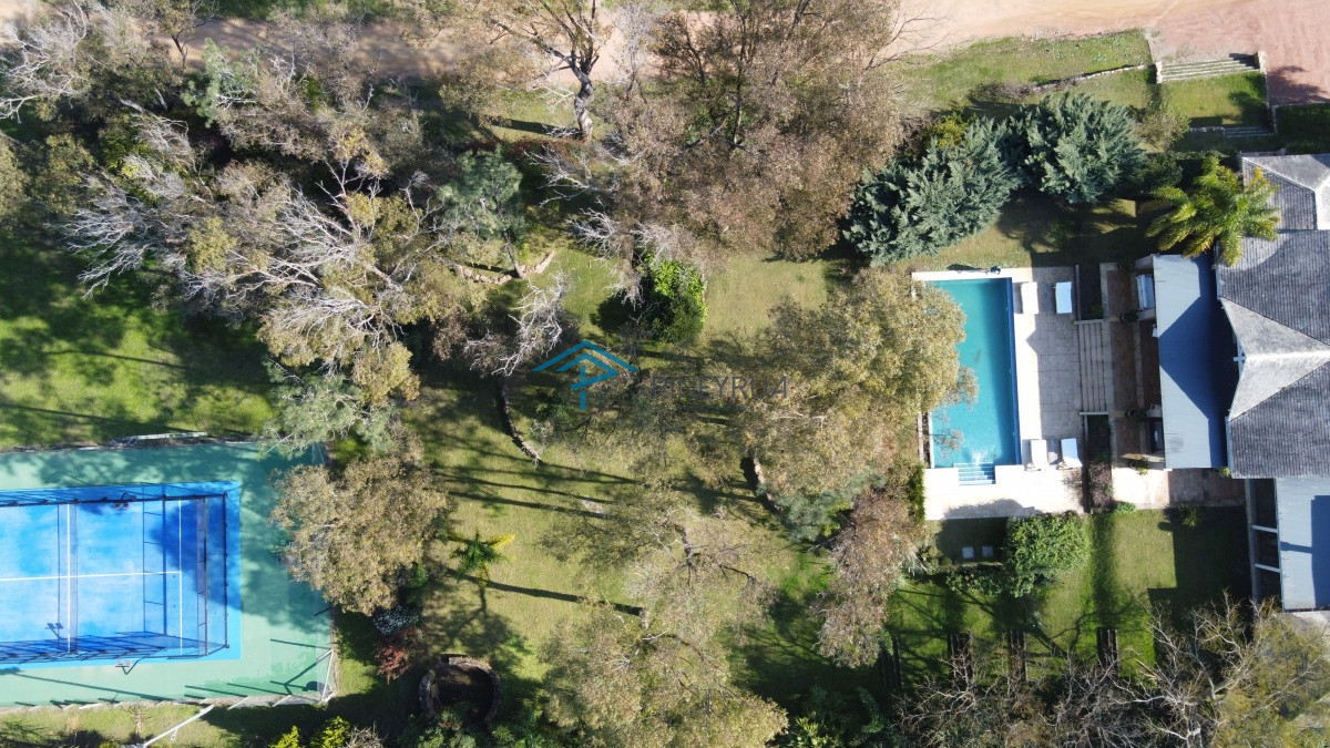Casa ID.212 - ESPECTACULAR PROPIEDAD EN VENTA EN EL CLUB DE LA BARRA 
