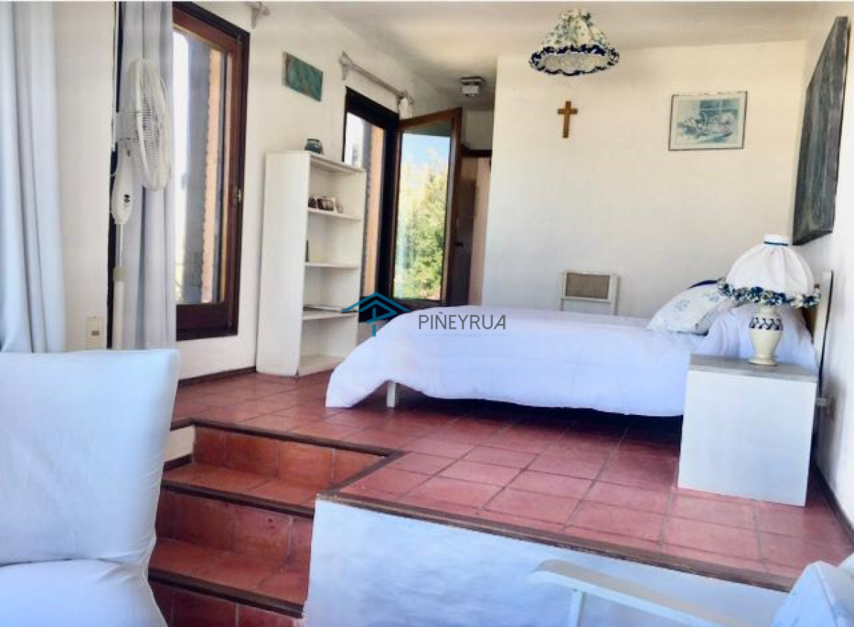 CASA EN VENTA A POCOS METROS DE LA PLAYA DE LA DESEMBOCADURA
