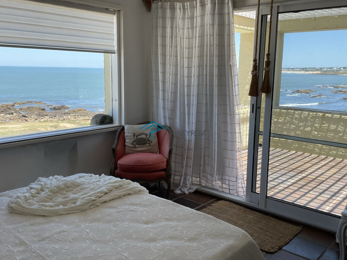 Casa ID.97 - PROPIEDAD EN VENTA CON EXCELENTE UBICACIÓN FRENTE A LA PLAYA EN LA BARRA