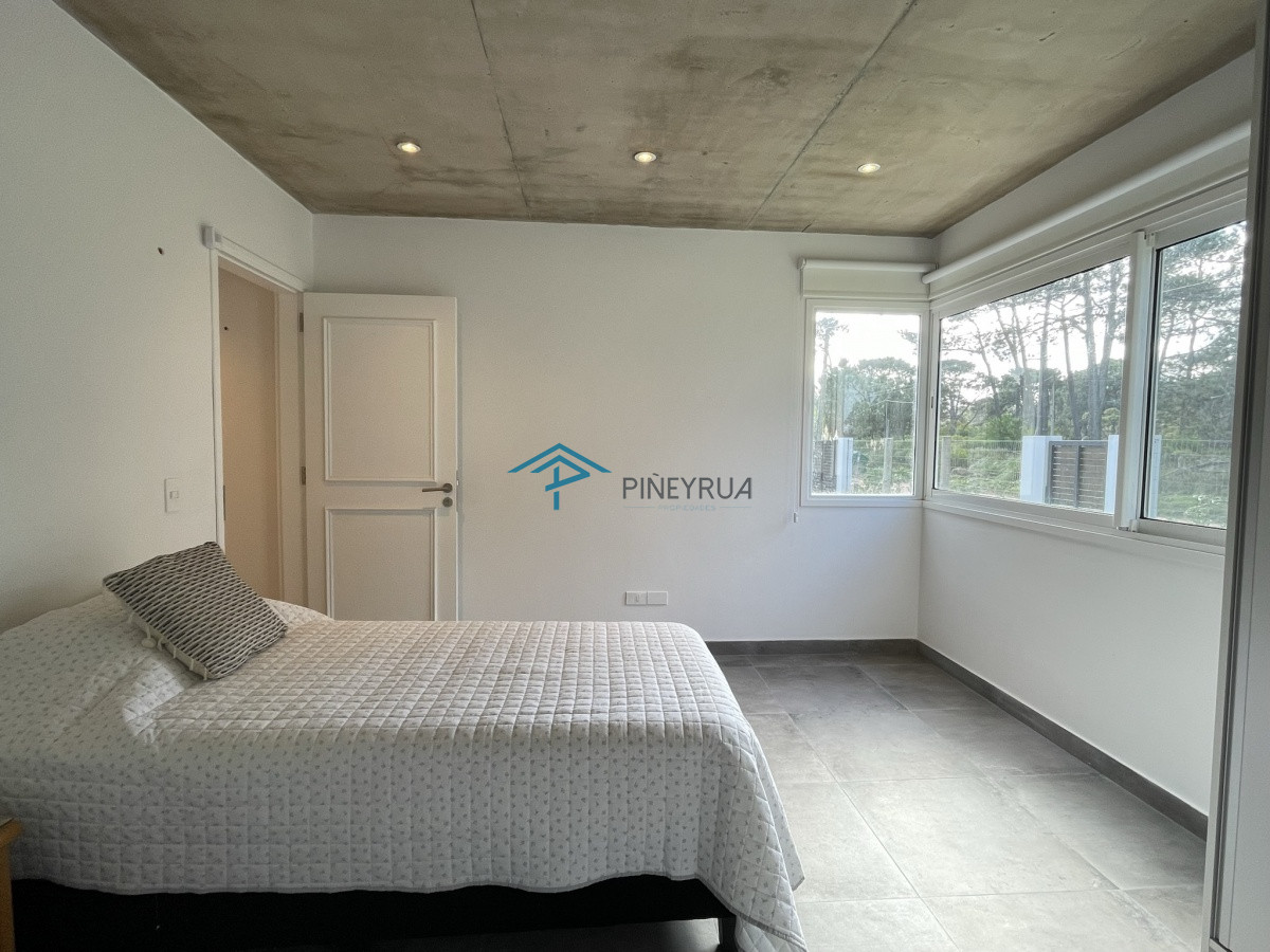 Casa ID.106 - EN VENTA CASA A ESTRENAR EN LA BARRA 3 DORMITORIOS Y PISCINA