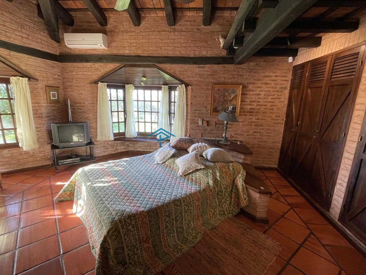 Casa ID.142 - LA TORTUGA DE MONTOYA, IMPACTANTE PROPIEDAD A PASOS DEL MAR