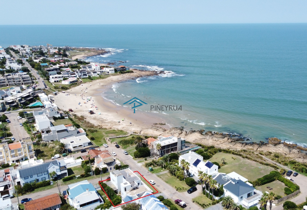 Casa ID.193 - EN VENTA EXCELENTE PROPIEDAD EN LA POSTA DEL CANGREJO 3 DORMITORIOS