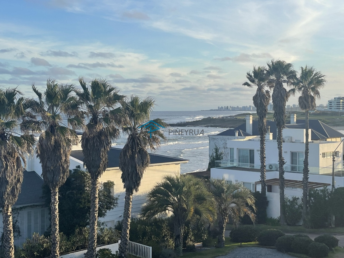 Casa ID.193 - EN VENTA EXCELENTE PROPIEDAD EN LA POSTA DEL CANGREJO 3 DORMITORIOS
