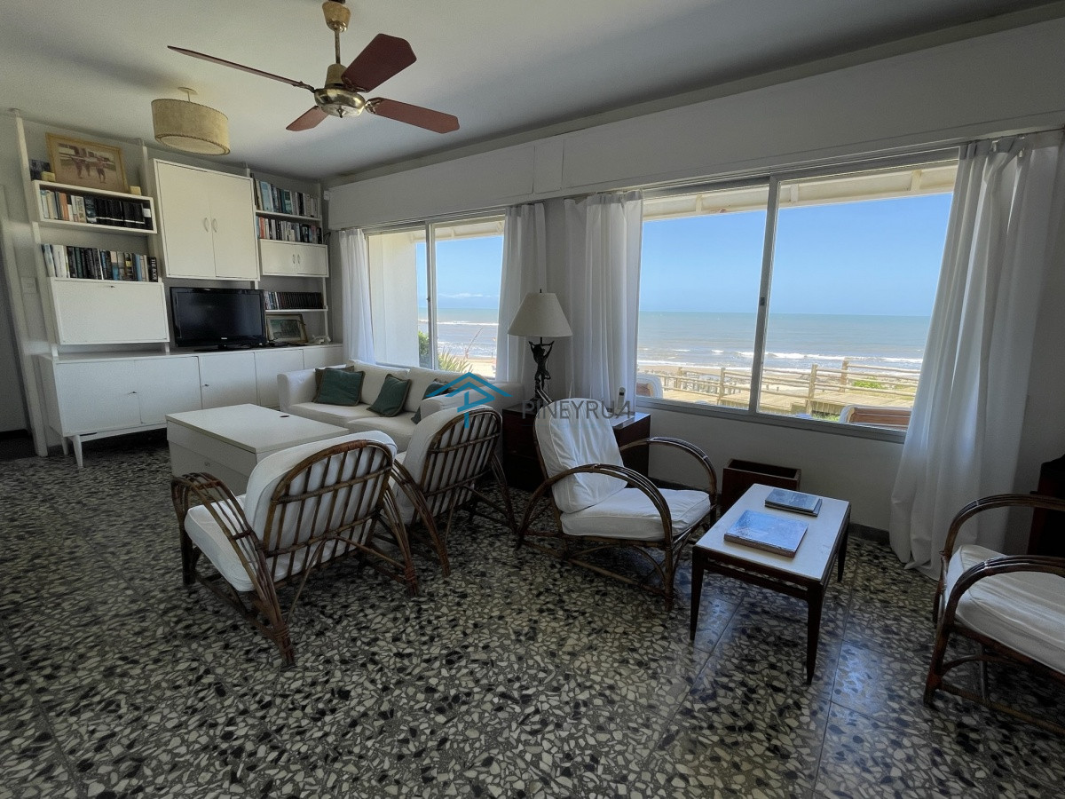 Casa ID.42 - EN VENTA CASA DE 2 DORMITORIOS SOBRE PLAYA LA POSTA DEL CANGREJO