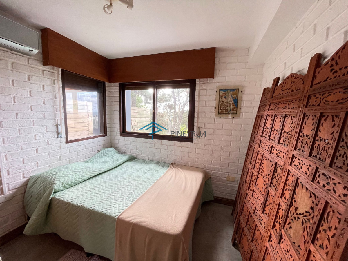 Casa ID.177 - EN VENTA, PROPIEDAD EN ALTOS DE PUNTA PIEDRAS 4 DORMITORIOS