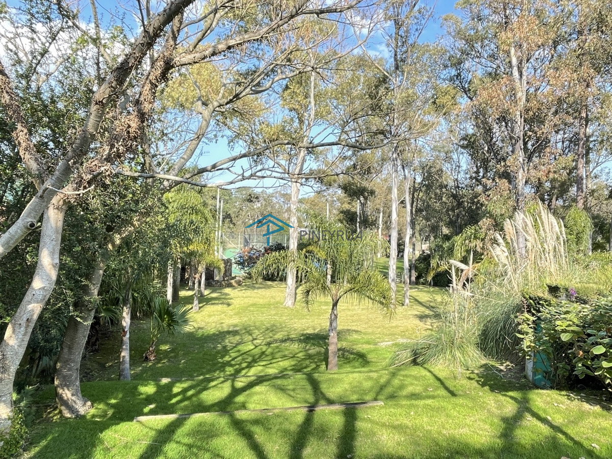 Casa ID.212 - ESPECTACULAR PROPIEDAD EN VENTA EN EL CLUB DE LA BARRA 