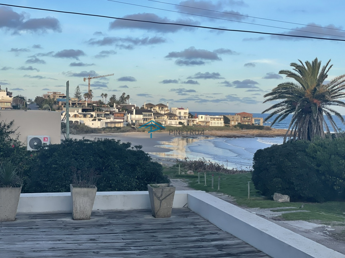 Casa ID.193 - EN VENTA EXCELENTE PROPIEDAD EN LA POSTA DEL CANGREJO 3 DORMITORIOS