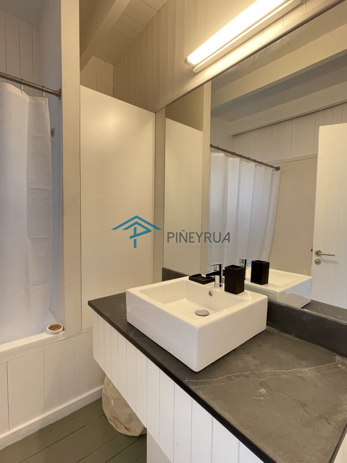 Casa ID.238 - EN VENTA, CASA A ESTRENAR EN BARRIO CERRADO EN JOSE IGNACIO 4 DORMITORIOS