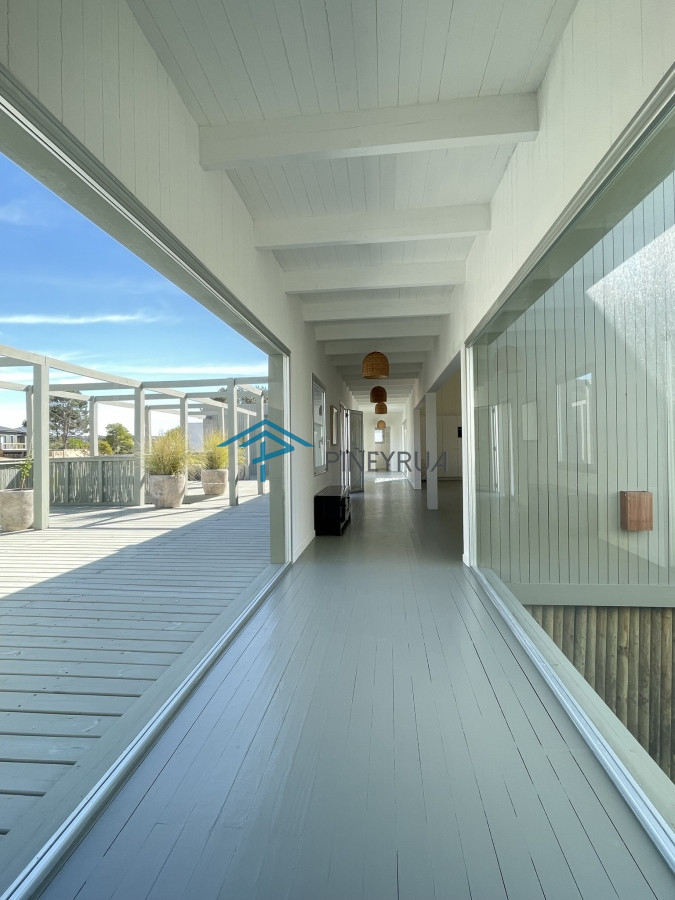 Casa ID.238 - EN VENTA, CASA A ESTRENAR EN BARRIO CERRADO EN JOSE IGNACIO 4 DORMITORIOS