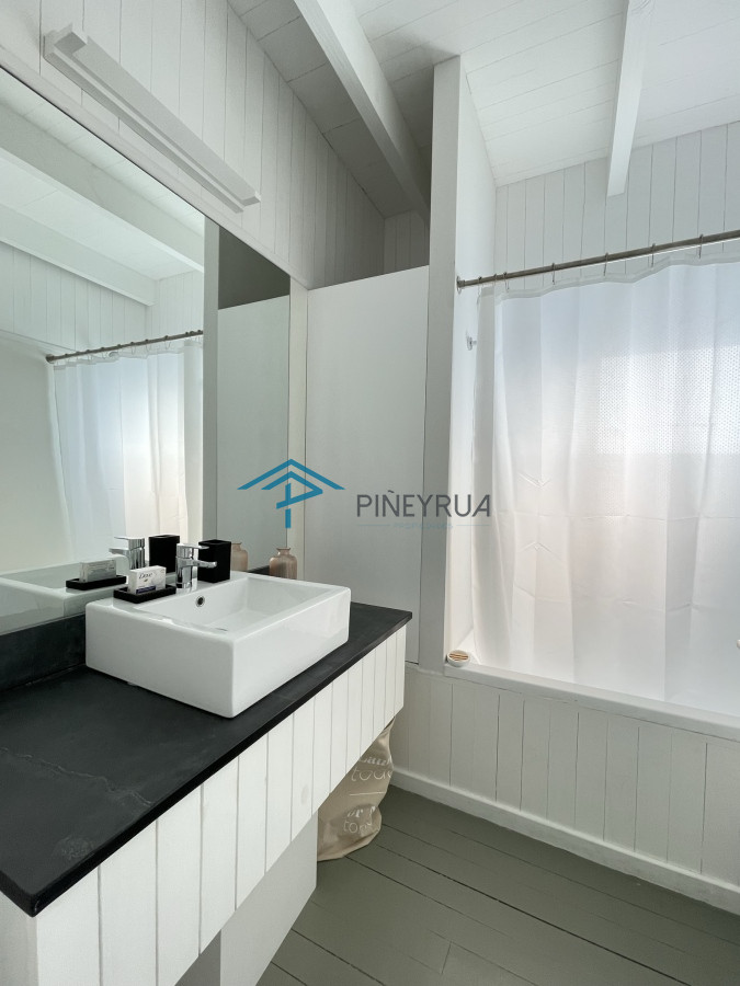 Casa ID.238 - EN VENTA, CASA A ESTRENAR EN BARRIO CERRADO EN JOSE IGNACIO 4 DORMITORIOS