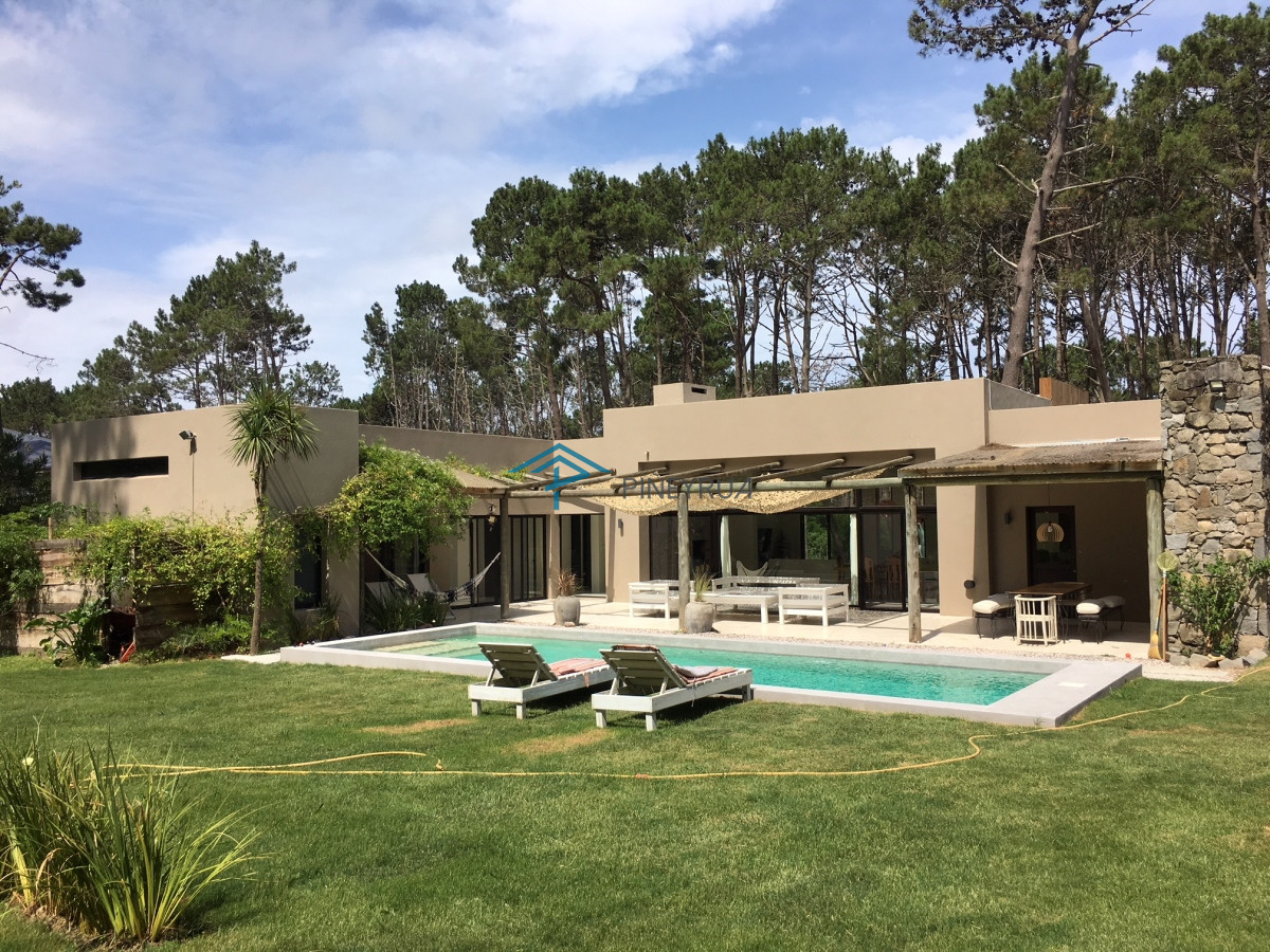 Casa ID.219 - Encantadora casa en Venta Laguna Blanca 3 dormitorios 