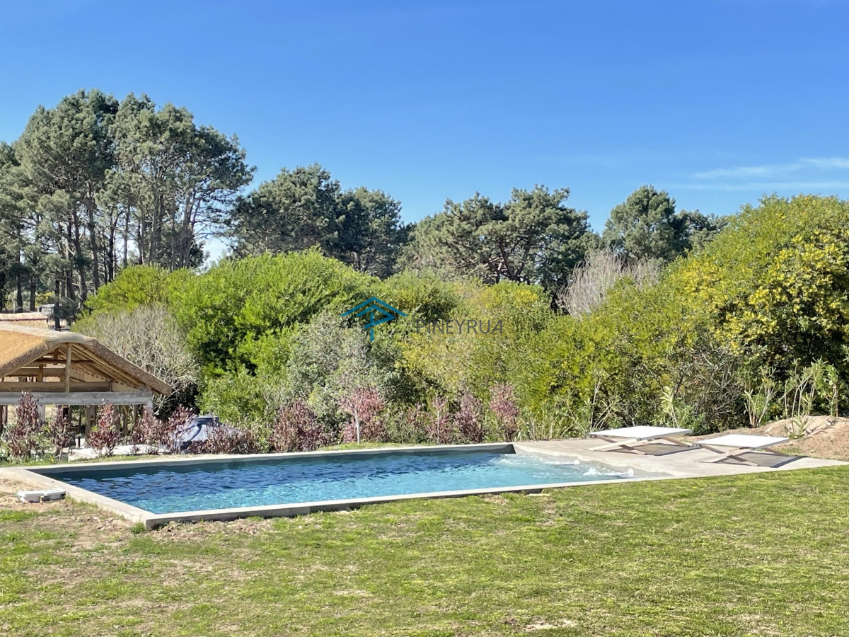 Casa ID.238 - EN VENTA, CASA A ESTRENAR EN BARRIO CERRADO EN JOSE IGNACIO 4 DORMITORIOS
