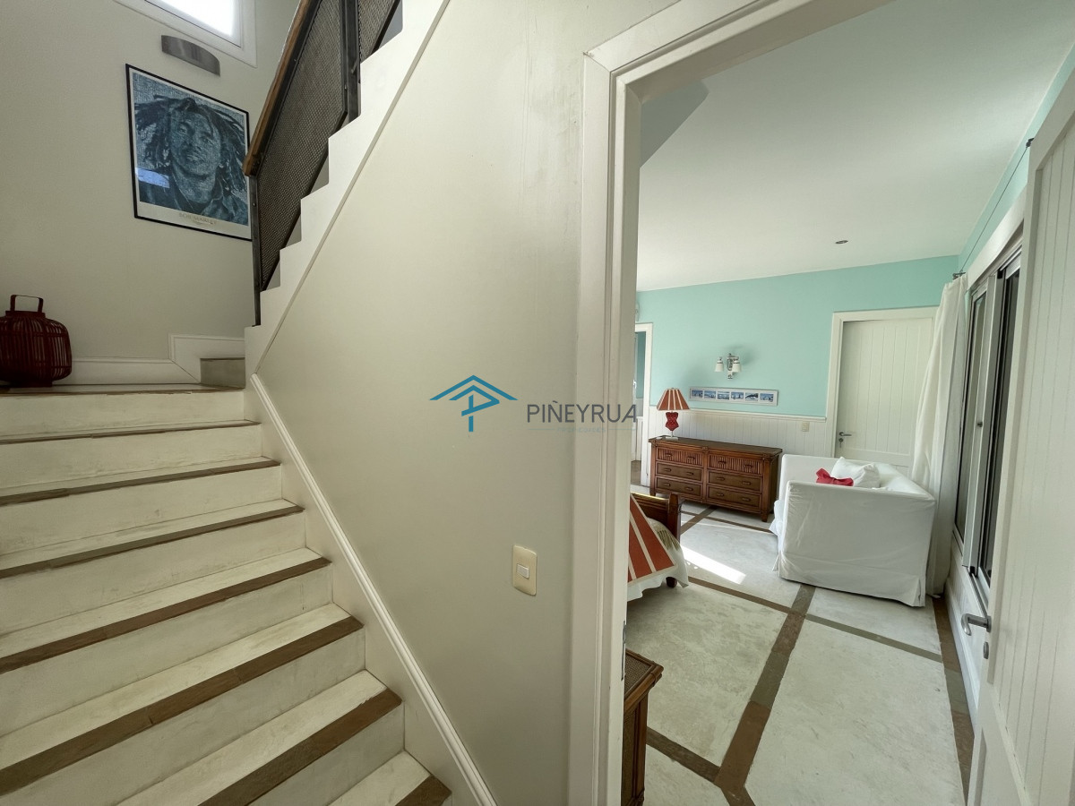 Casa ID.212 - ESPECTACULAR PROPIEDAD EN VENTA EN EL CLUB DE LA BARRA 
