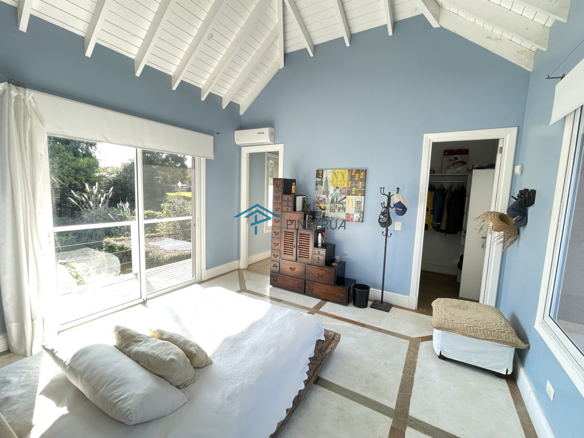 Casa ID.212 - ESPECTACULAR PROPIEDAD EN VENTA EN EL CLUB DE LA BARRA 