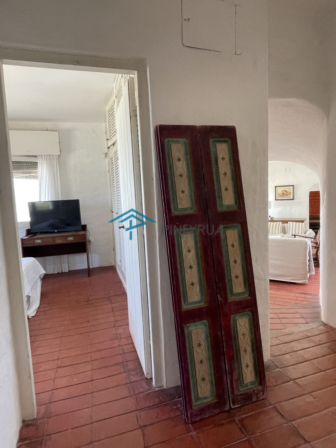 Casa ID.78 - CASA EN ALQUILER EN PRIMERA LINEA EN LA POSTA DEL CANGREJO 6 DORM.