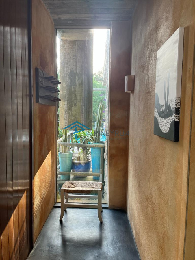 Casa ID.72 - DESTACADA PROPIEDAD EN VENTA EN MONTOYA 4 DORMITORIOS
