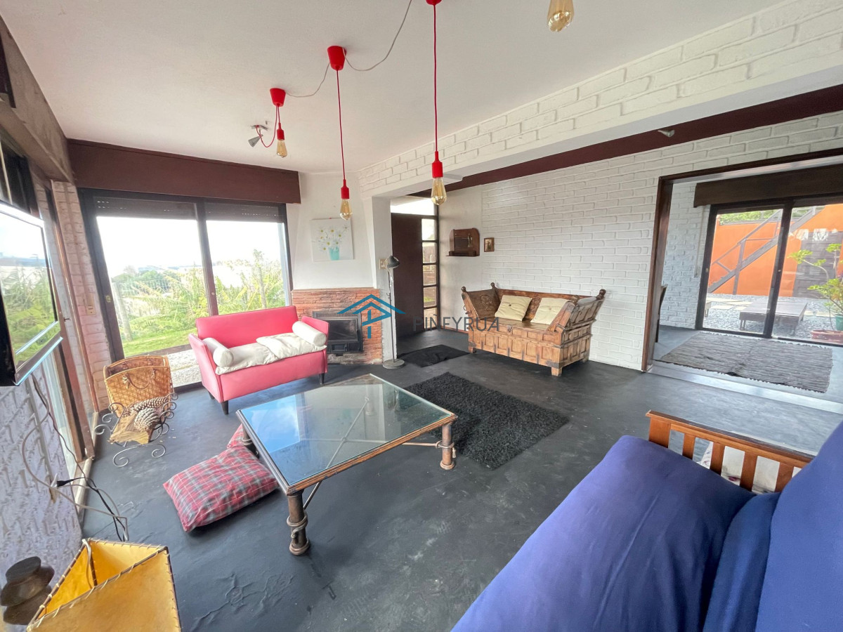 Casa ID.177 - EN VENTA, PROPIEDAD EN ALTOS DE PUNTA PIEDRAS 4 DORMITORIOS