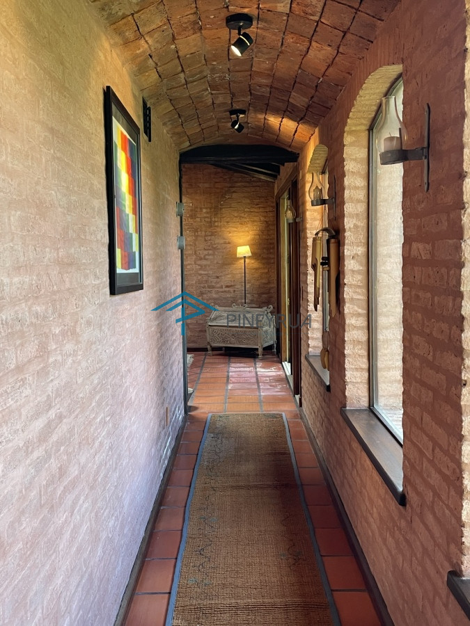 Casa ID.142 - LA TORTUGA DE MONTOYA, IMPACTANTE PROPIEDAD A PASOS DEL MAR