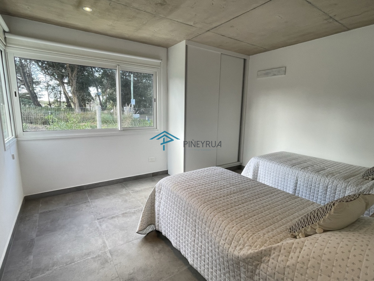 Casa ID.106 - EN VENTA CASA A ESTRENAR EN LA BARRA 3 DORMITORIOS Y PISCINA