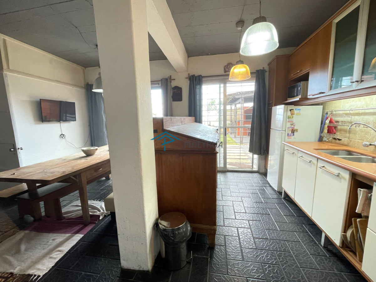 Casa ID.177 - EN VENTA, PROPIEDAD EN ALTOS DE PUNTA PIEDRAS 4 DORMITORIOS