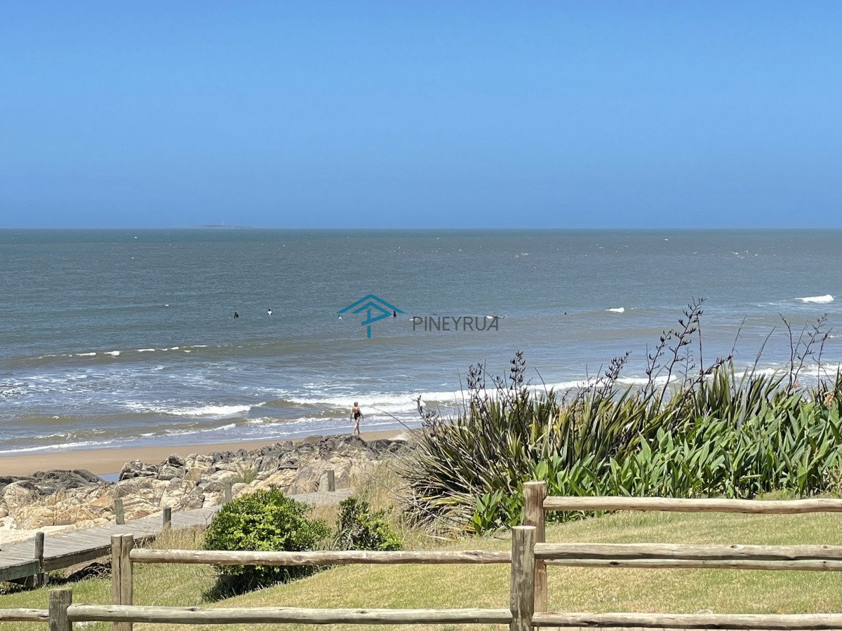 Casa ID.42 - EN VENTA CASA DE 2 DORMITORIOS SOBRE PLAYA LA POSTA DEL CANGREJO