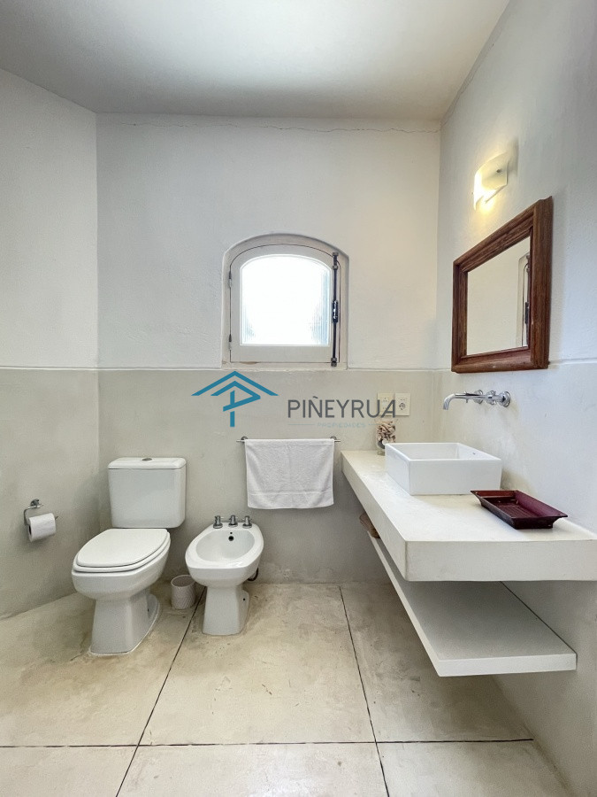 Casa ID.78 - CASA EN ALQUILER EN PRIMERA LINEA EN LA POSTA DEL CANGREJO 6 DORM.
