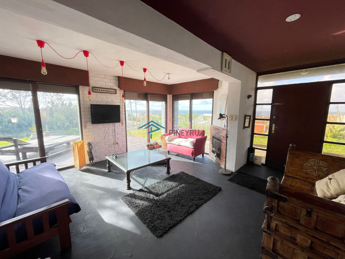 Casa ID.177 - EN VENTA, PROPIEDAD EN ALTOS DE PUNTA PIEDRAS 4 DORMITORIOS