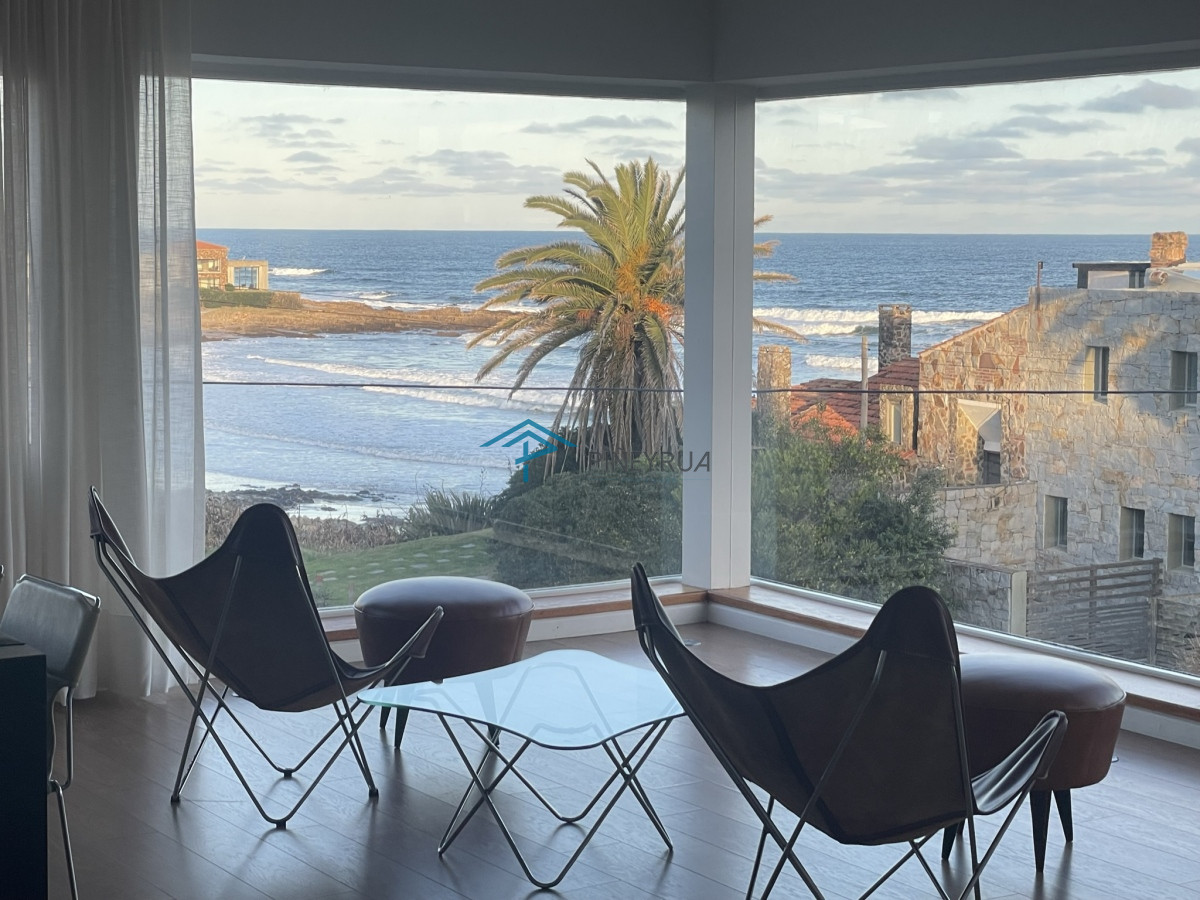Casa ID.193 - EN VENTA EXCELENTE PROPIEDAD EN LA POSTA DEL CANGREJO 3 DORMITORIOS