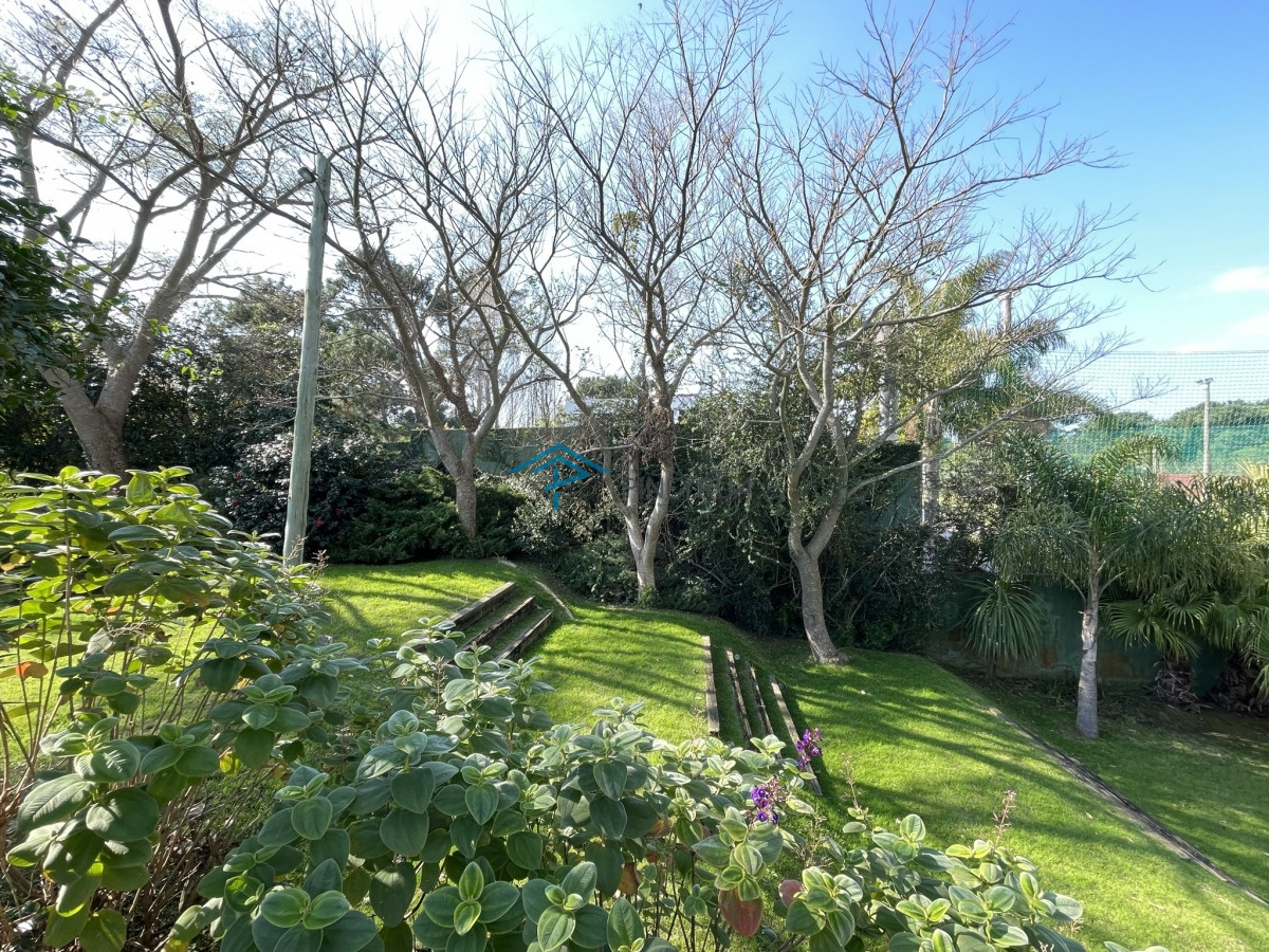 Casa ID.212 - ESPECTACULAR PROPIEDAD EN VENTA EN EL CLUB DE LA BARRA 