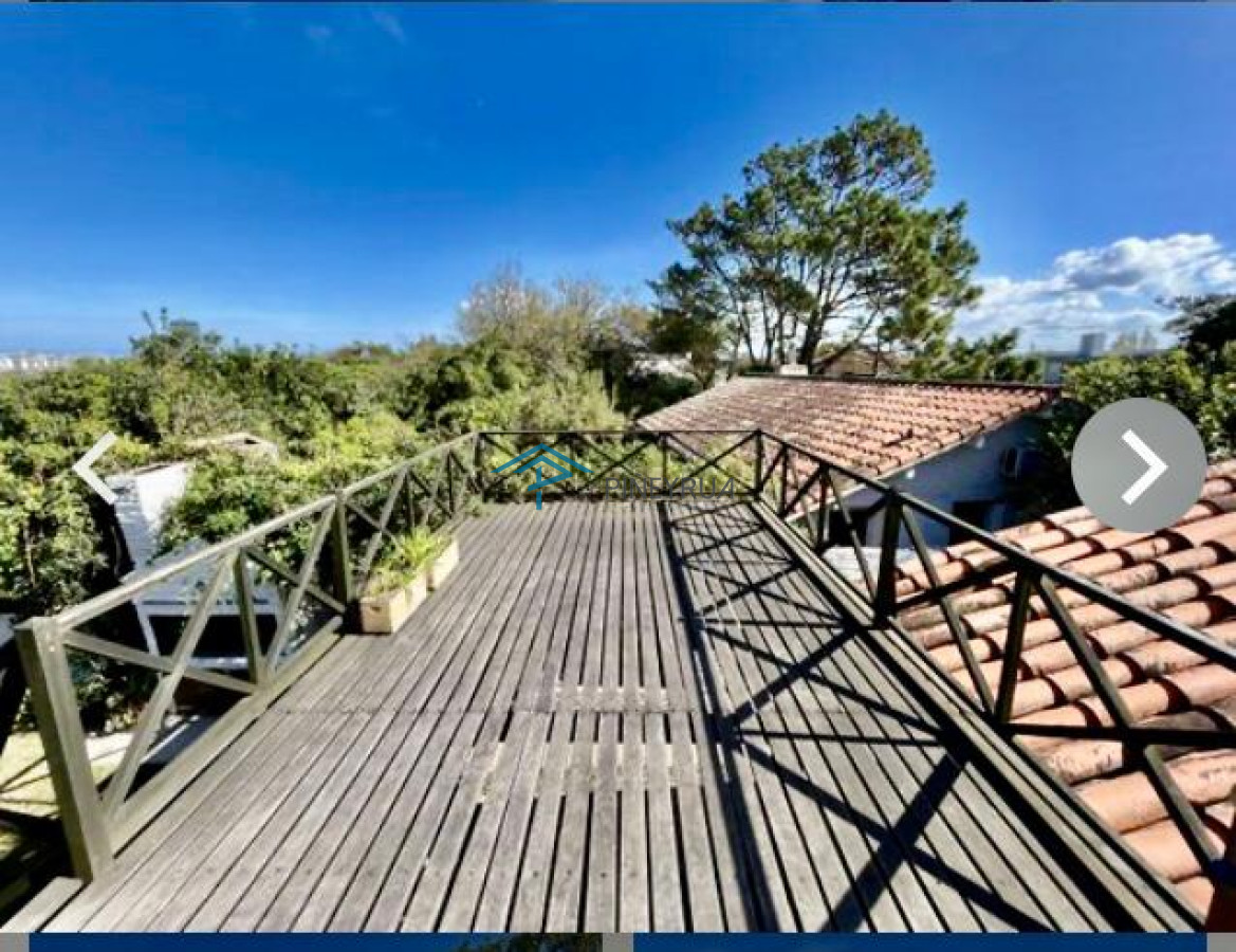 CASA EN VENTA A POCOS METROS DE LA PLAYA DE LA DESEMBOCADURA