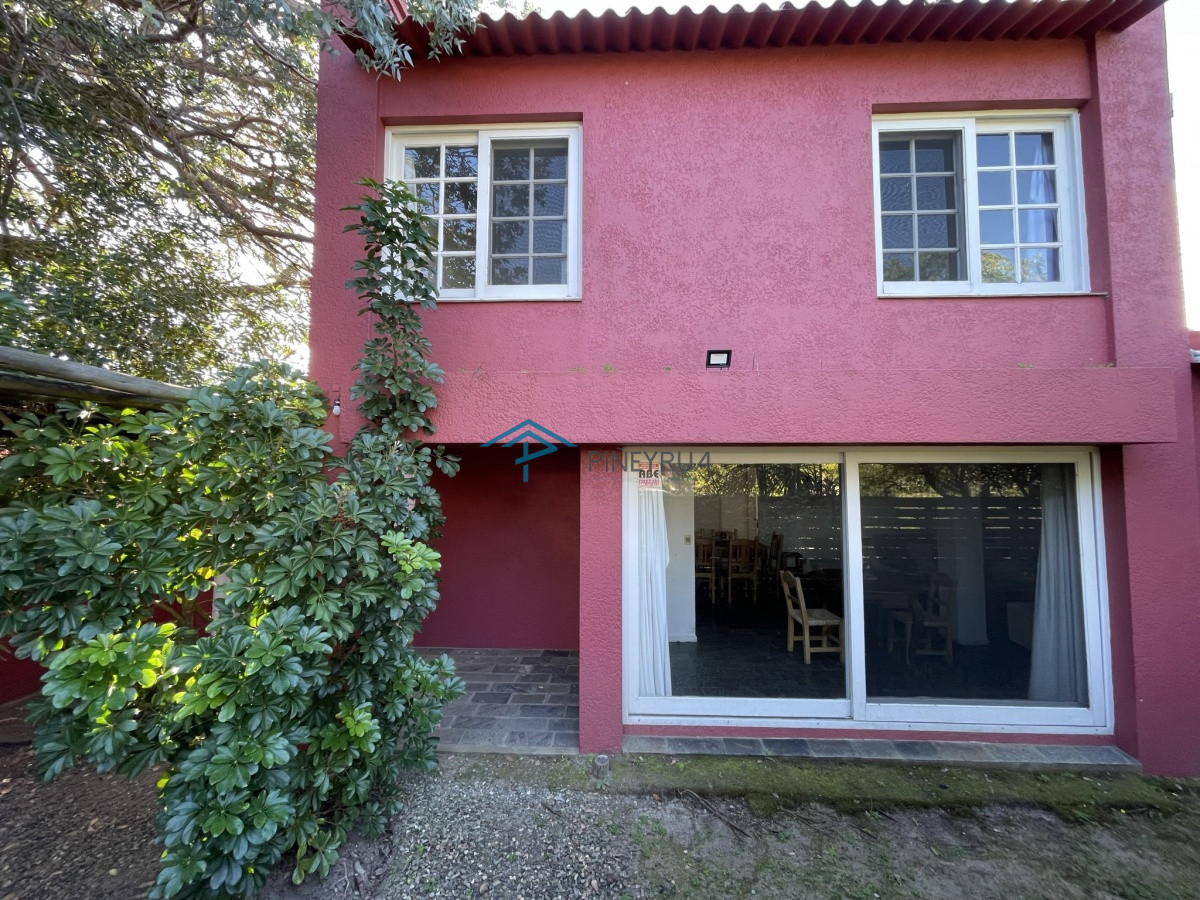 Casa ID.84 - La Bianca, casa en La Barra, 4 dormitorios mas servicio